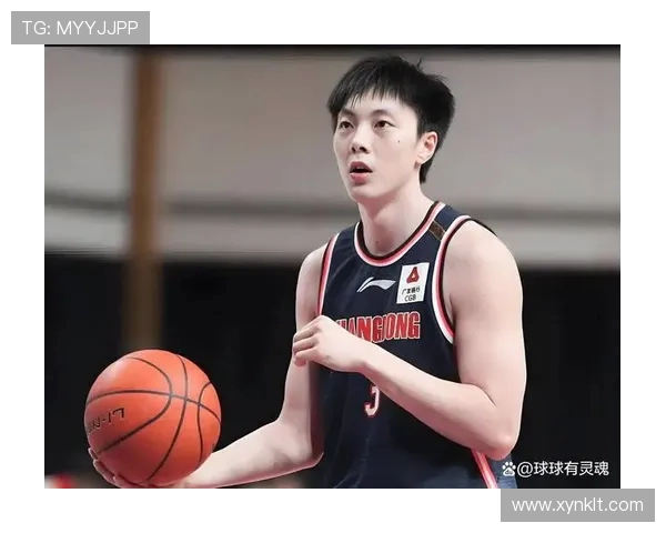 胡明轩率队再掀青春风暴展现中国篮球新生代无限潜力