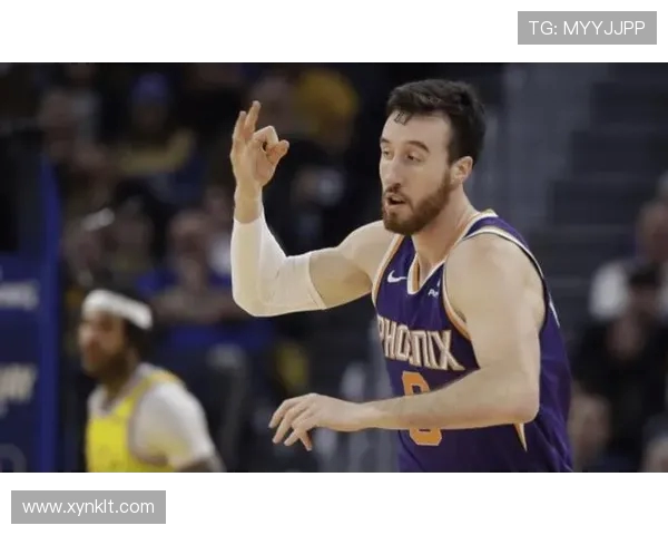 菲尼克斯太阳力战强敌 迎接季后赛挑战 展现全新阵容与策略调整 菲尼克斯太阳力战强敌 迎接季后赛挑战 展现全新阵容与策略调整