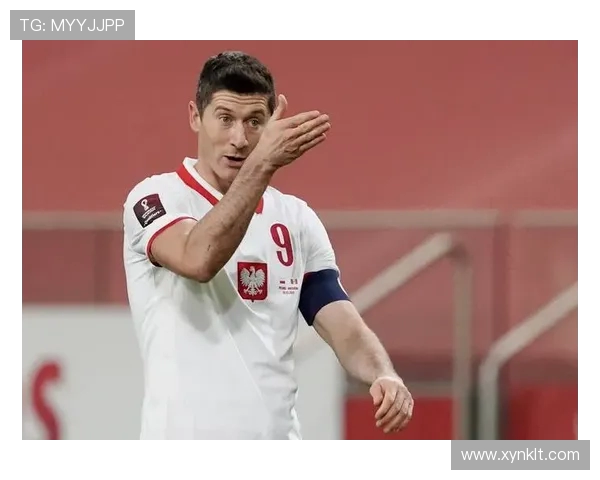 罗伯特·莱万多夫斯基：从波兰前锋到世界足坛传奇的奋斗历程