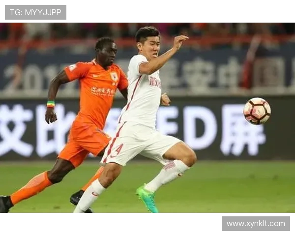 上海海港迎强劲对手较量全队力拼胜利誓夺关键三分 上海海港迎强劲对手较量全队力拼胜利誓夺关键三分